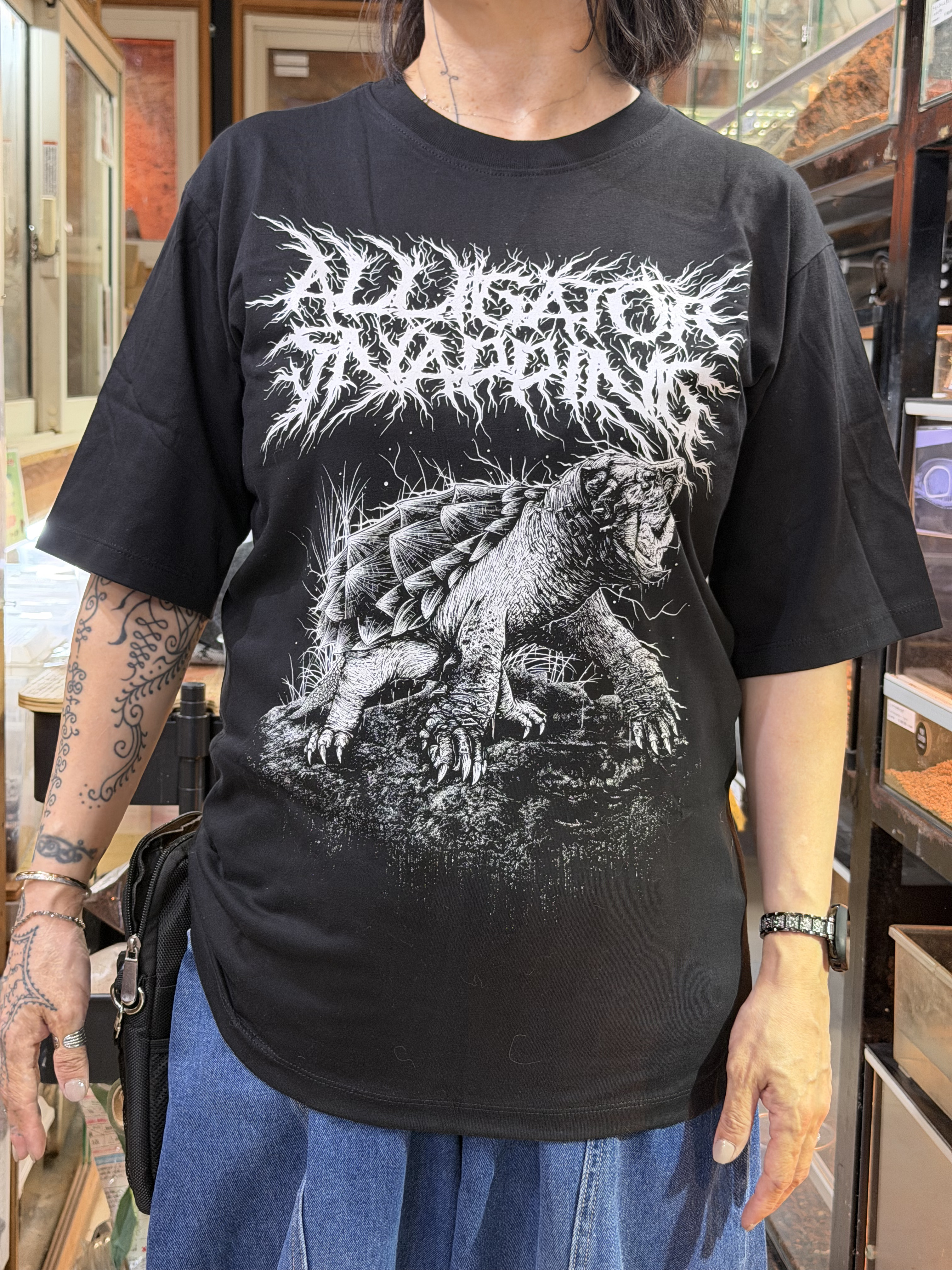 ワニガメTシャツ