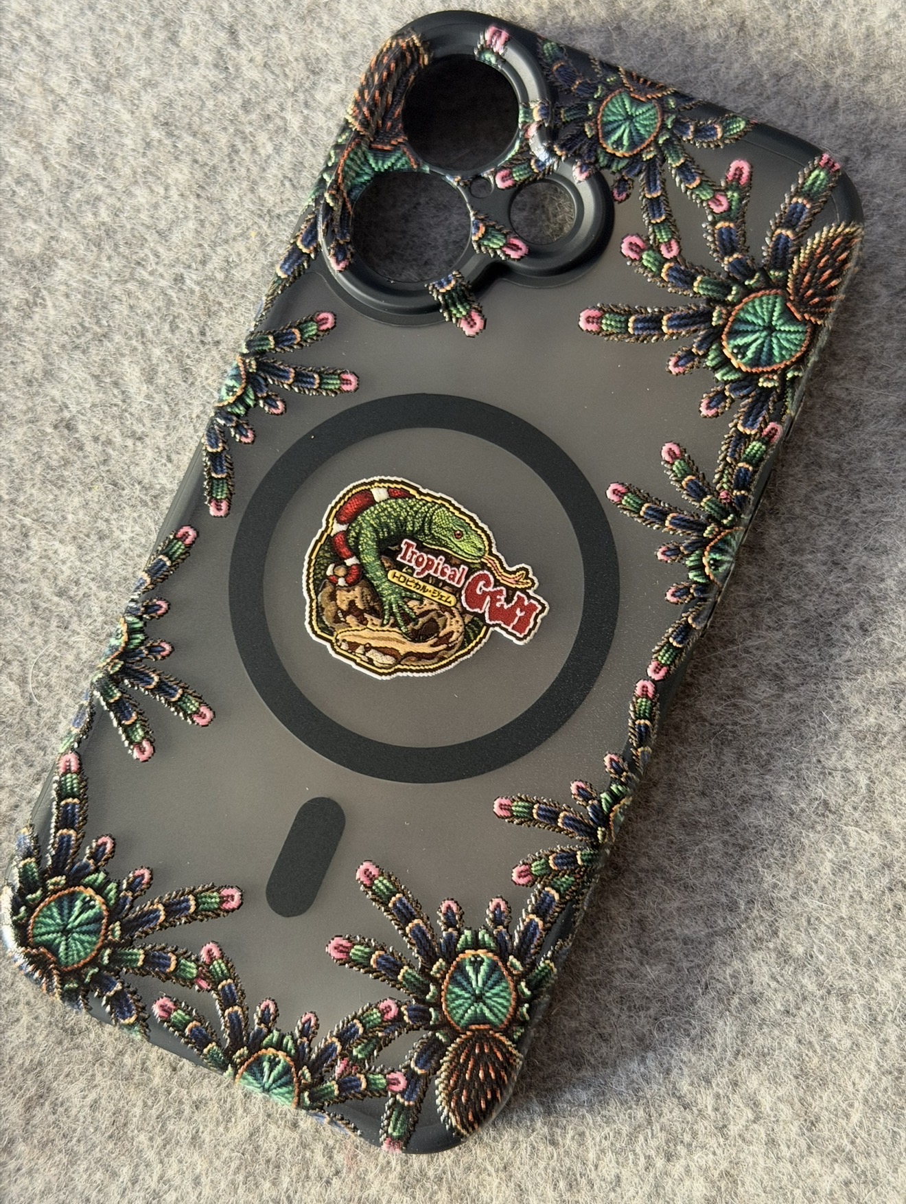 タランチュラiPhoneケース ［iPhone 16用］