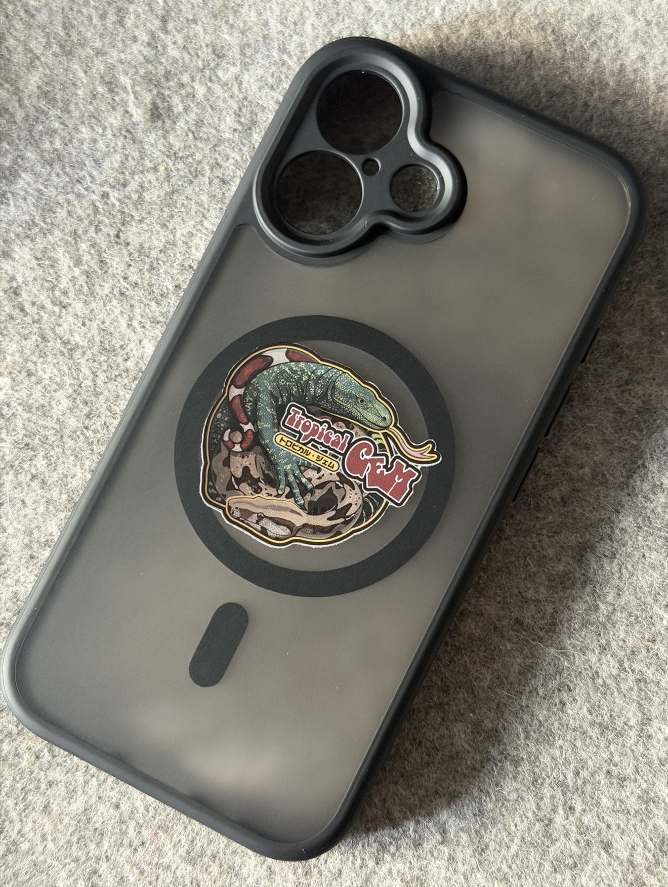 GEMロゴiPhoneケース ［iPhone 16用］
