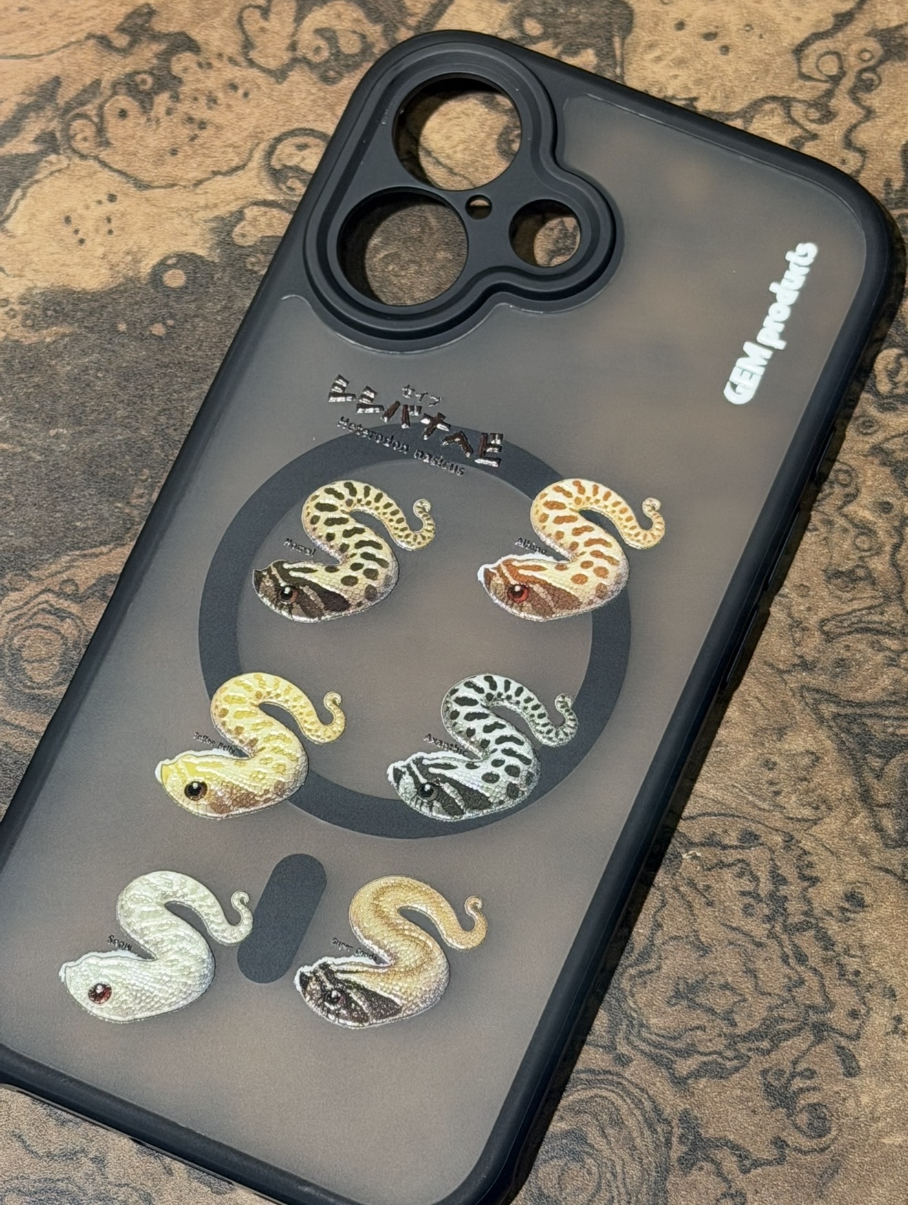 セイブシシバナヘビiPhoneケース ［iPhone 16用］